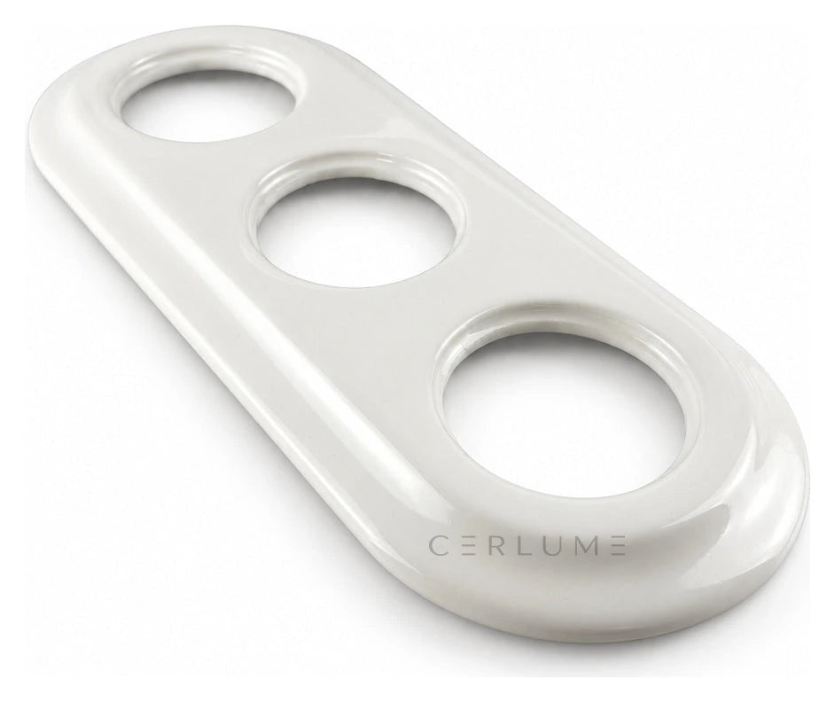 3-Gang Flush-Mounted Ceramic Frame