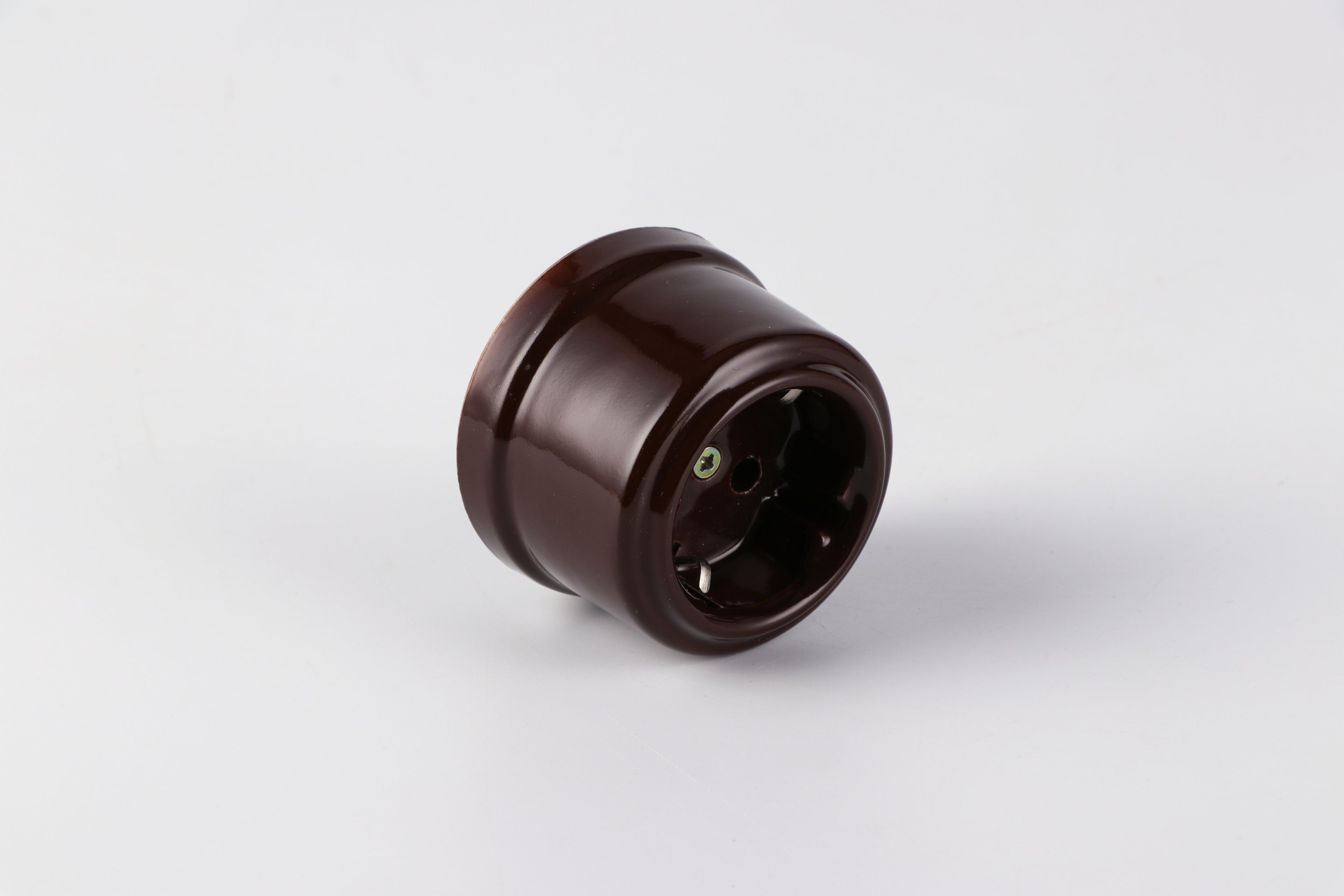 CERLUME Surface-Mounted Ceramic Schuko Socket, Without Safety Shutters – Brown