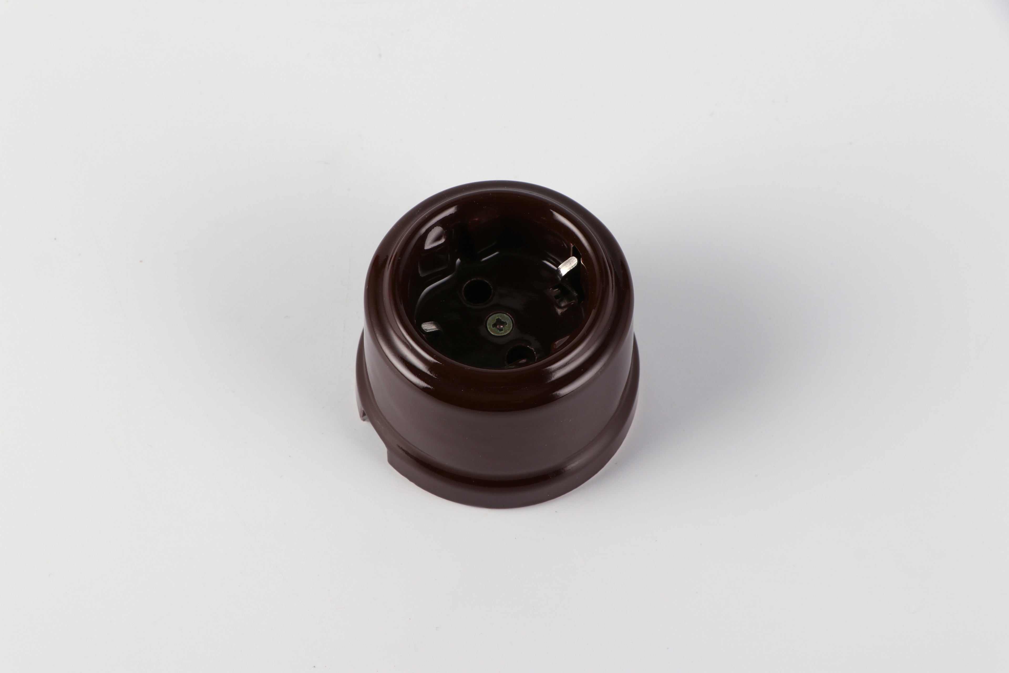 CERLUME Surface-Mounted Ceramic Schuko Socket, With Safety Shutters – Brown
