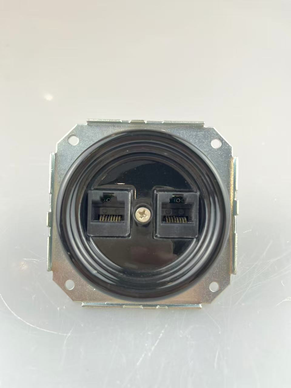 CERLUME Flush-Mounted Ceramic Data/Telephone Socket, WAN+LINE
