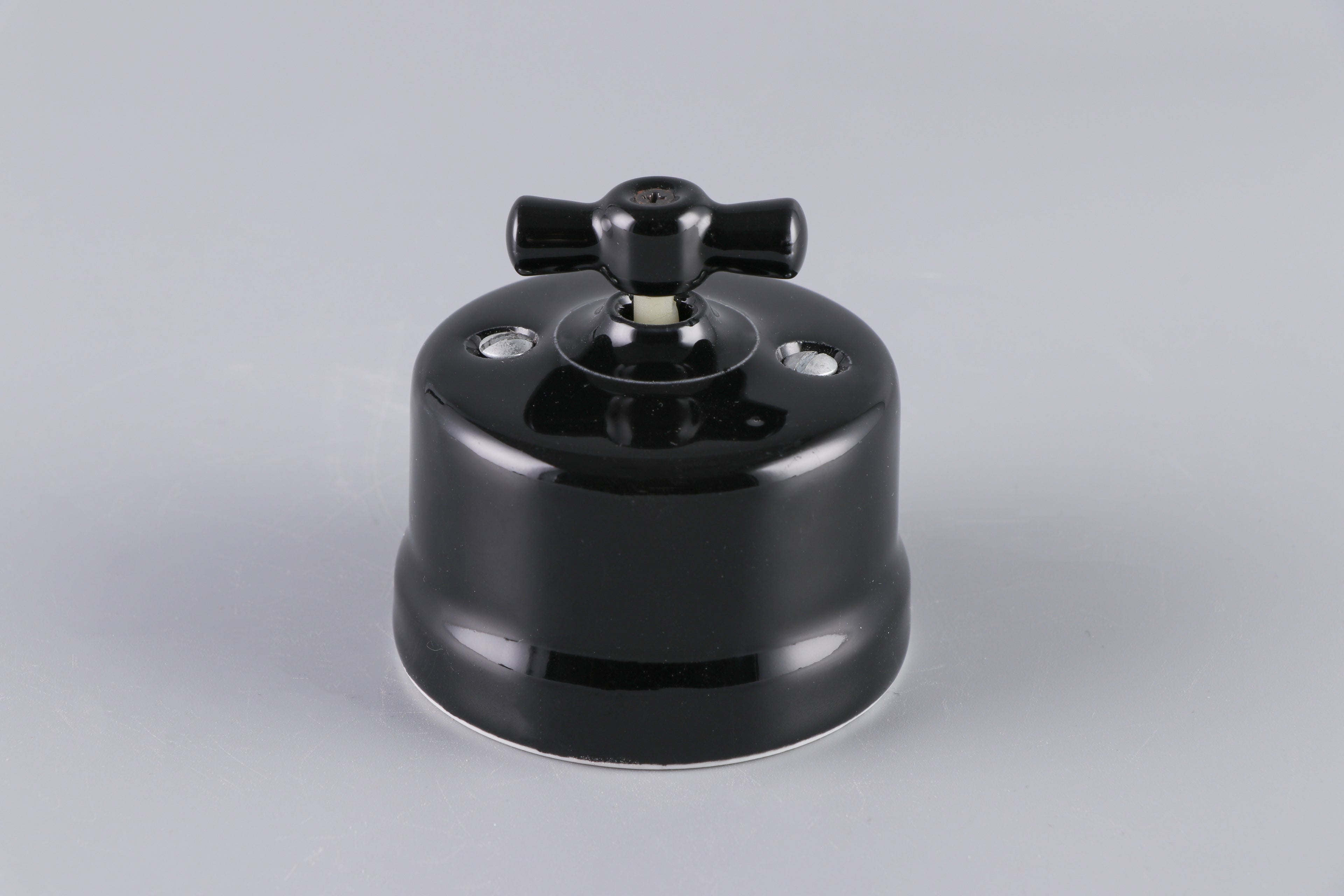 CERLUME Surface-Mounted Ceramic Intermediate Rotary Switch – Black