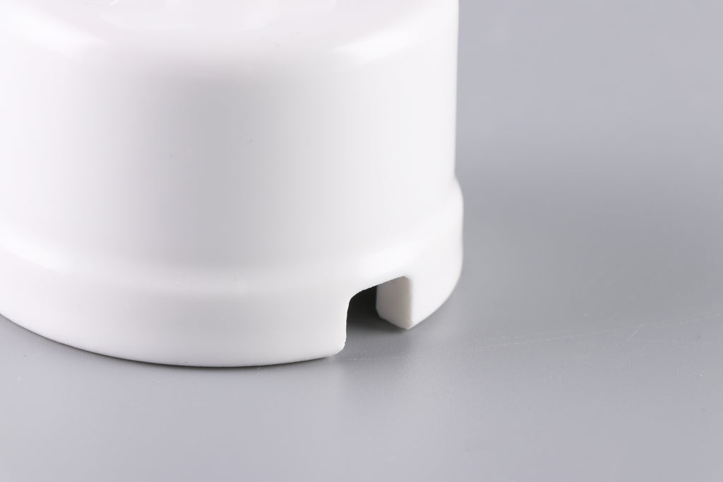 CERLUME Surface-Mounted Ceramic Intermediate Rotary Switch – White